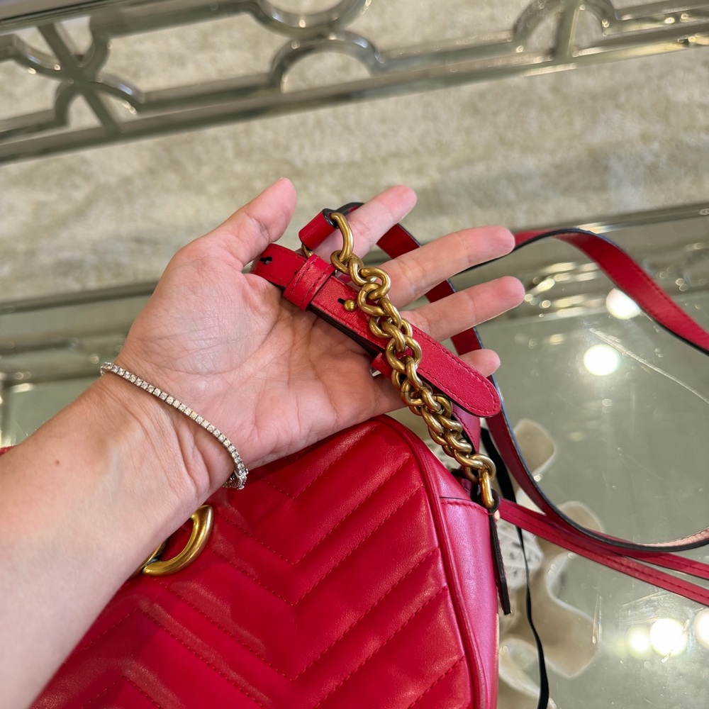 Gucci GG Marmont SMALL Crossbody Bag - Picture 5 of 7